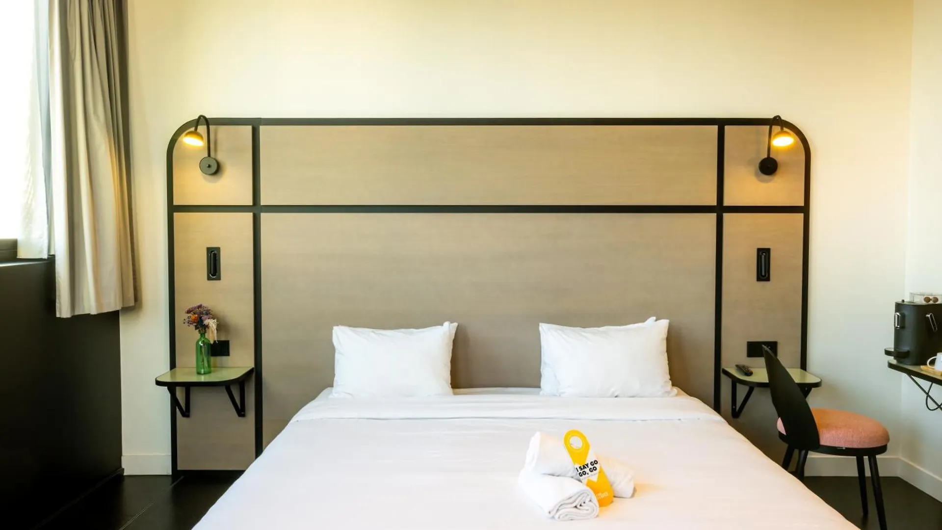 The People - Paris Marais Hostel France