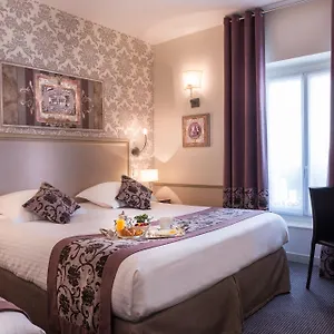 4* Otel Monceau Wagram